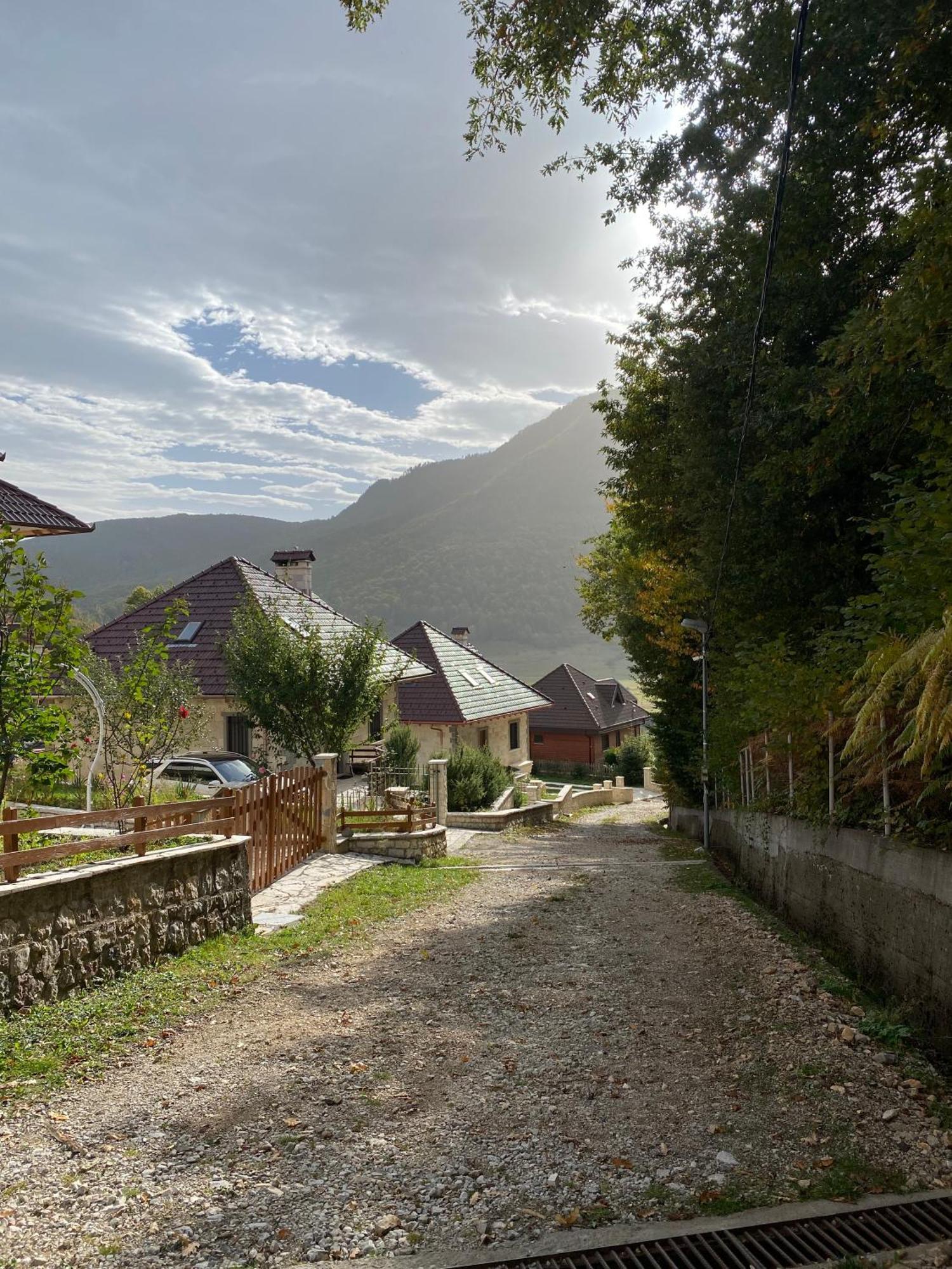 Joen Village Librazhet Esterno foto